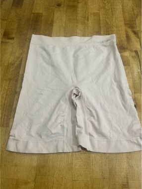 bebe Light Pink Athletic Bike Shorts Large